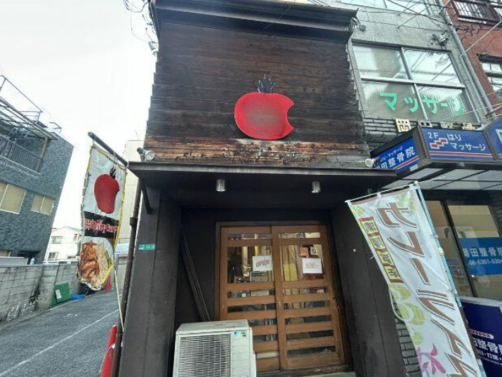 大阪市淀川区十三東３丁目の店舗一部