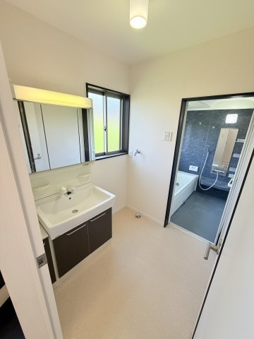 八女市馬場　中古の洗面所