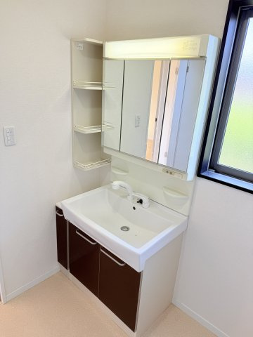 八女市馬場　中古の独立洗面台
