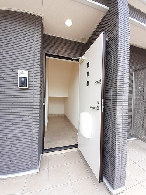 サンライズハウスの玄関|玄関