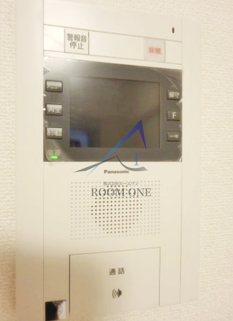 ルーブル西蒲田のセキュリティ|モニター付きインターホンです。