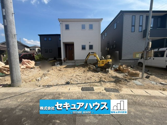 【今からご案内可能】東海市養父町八王子　全5棟の外観|事前予約にて現地ご見学いただけます！お気軽にお問い合わせください♪
■株式会社　セキュアハウス■
住宅ローンに強く、知識、経験豊富なスタッフ在籍
お客様に寄り添い、ご成約後もサポート致します