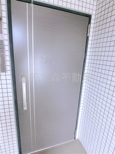 Pure Aqua Omoriピュア・アクア大森の玄関