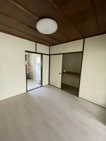 高田マンションの居間・リビング