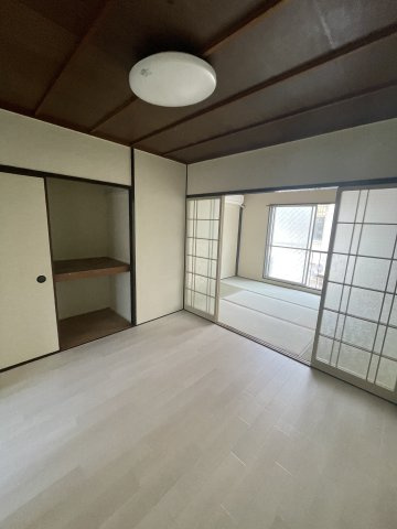 高田マンションの寝室