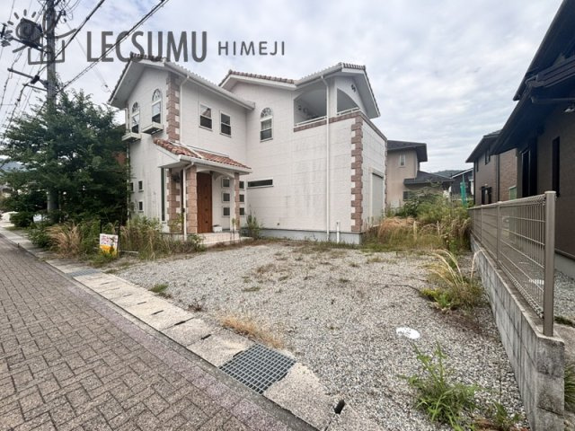 姫路市豊富町御蔭/中古戸建の駐車場