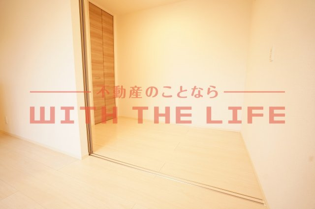 D-room F京町【10，000円キャッシュバック対象物件】の洋室|きれいな洋室です