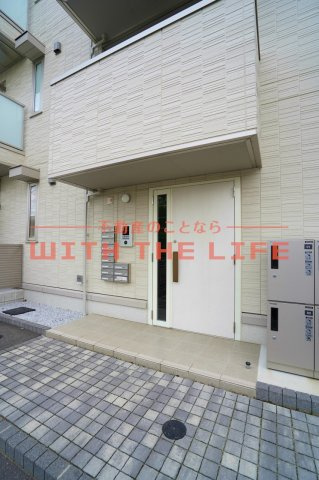 D-room F京町【10，000円キャッシュバック対象物件】のエントランス|落ち着いたエントランスです