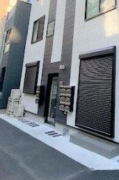 GlanzCube四谷三栄町のエントランス