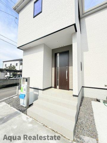 リナージュ藍住町勝瑞　第1期の玄関|落ち着いた玄関です