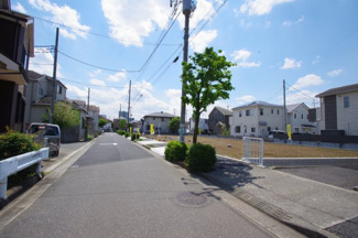 【前面道路含む現地写真】