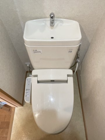 マノワールの収納|縦長のクロゼット