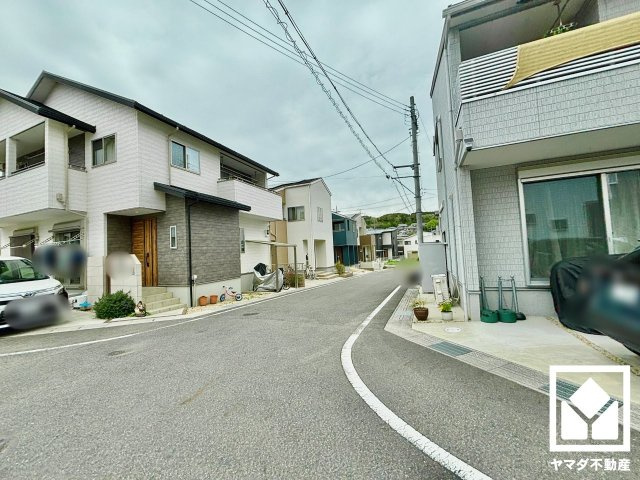 大津市石山寺４丁目　２期１号地の前面道路含む現地写真