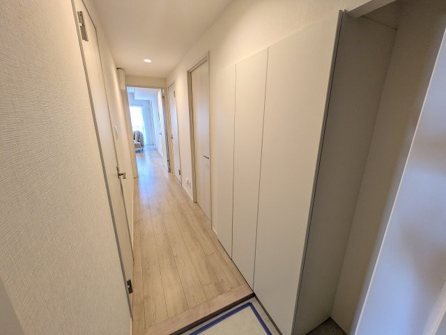 マイキャッスル八王子元横山町の玄関|～大容量収納可能なシューズボックス～