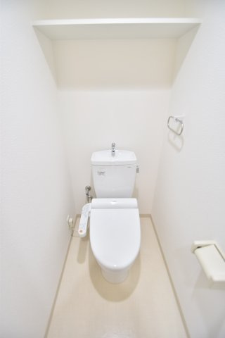 大阪市都島区都島本通１丁目の賃貸マンションのトイレ