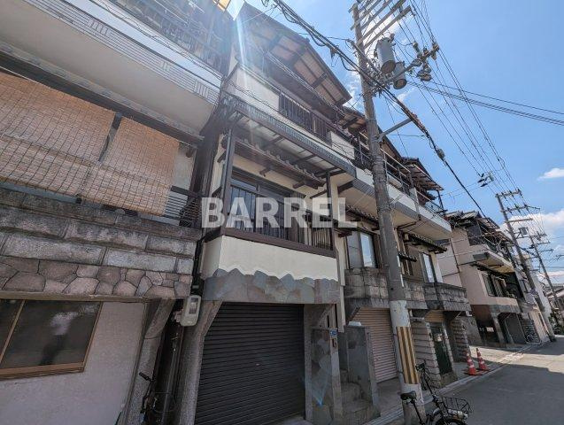 御幣島三丁目３階建ての外観