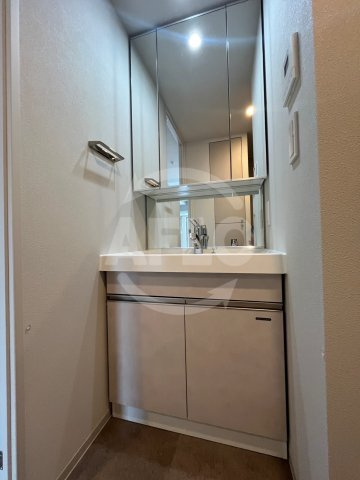 アーバネックス谷町四丁目の独立洗面台|アーバネックス谷町四丁目　独立洗面台