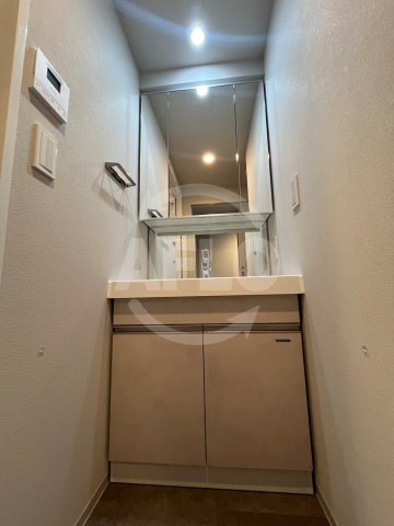 アーバネックス谷町四丁目の独立洗面台|アーバネックス谷町四丁目　独立洗面台