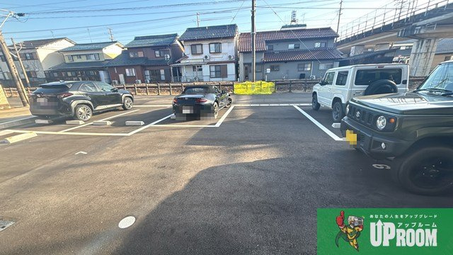 Ascent那加の駐車場