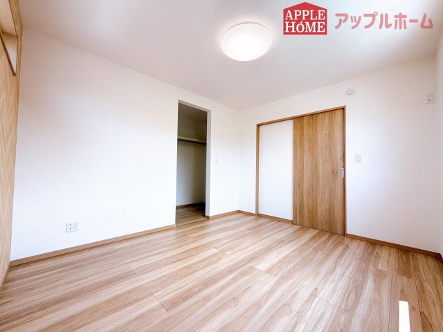 [新築住宅] 深谷市上柴町東 第39期 全4棟の洋室|２階居室は全室収納あり！たっぷりある収納活用でお部屋もキレイを保てます♪