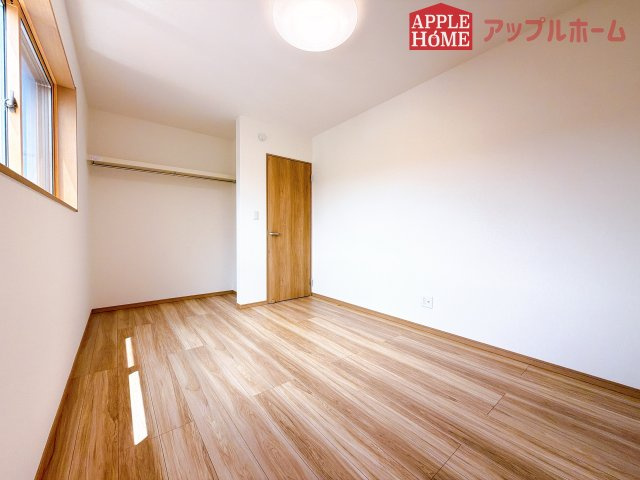 [新築住宅] 深谷市上柴町東 第39期 全4棟の洋室|２階居室は全室収納あり！たっぷりある収納活用でお部屋もキレイを保てます♪