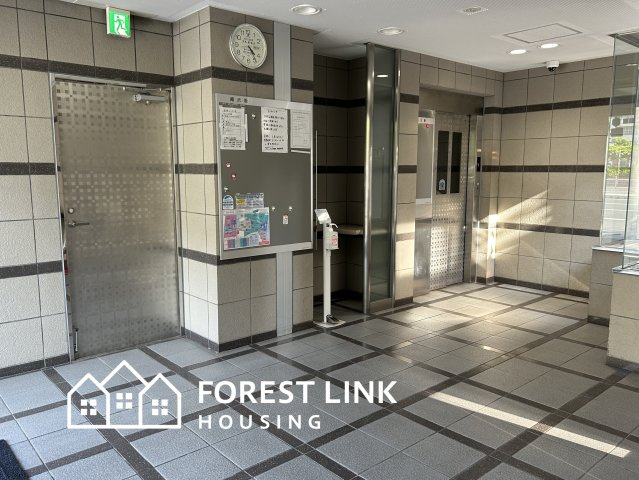阪神住建グランソフィア平野のエントランス