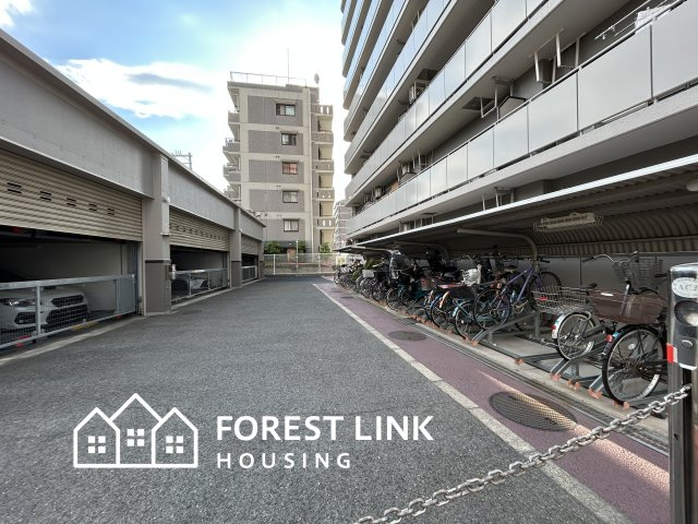阪神住建グランソフィア平野の駐輪場