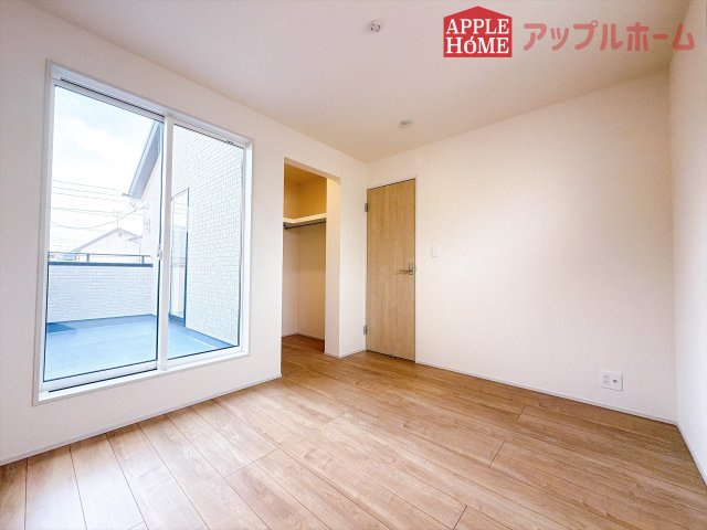 [新築住宅] 深谷市岡里 全1棟の洋室|２階居室は全室収納あり！たっぷりある収納活用でお部屋もキレイを保てます♪