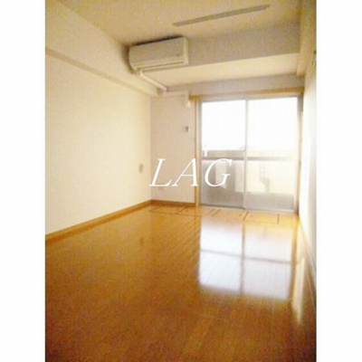 【居間・リビング】 | プレステージ綾瀬 | 洋室のお部屋です。