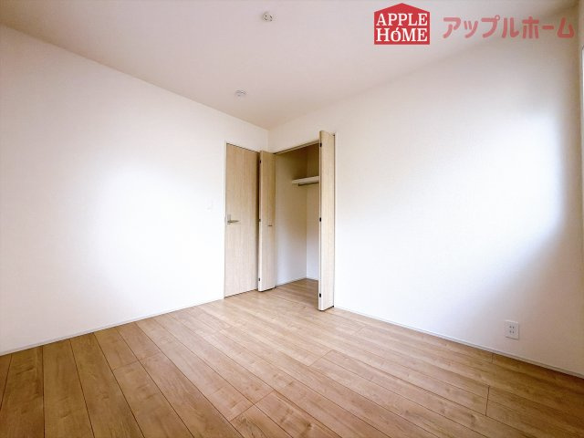 [新築住宅] 深谷市緑ケ丘 全1棟の洋室|居室は全室収納あり！たっぷりある収納活用でお部屋もキレイを保てます♪