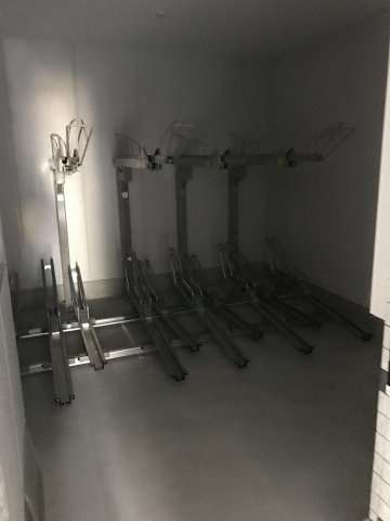 レッドウィングの駐車場