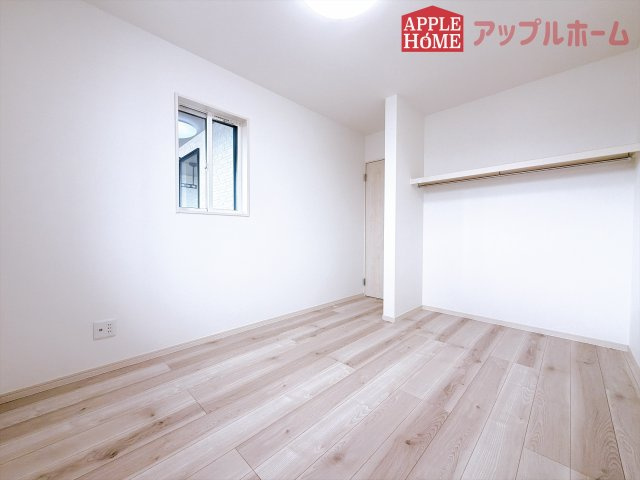 [新築住宅] 熊谷市柿沼 第2期 全3棟の洋室|２階居室は全室収納あり！たっぷりある収納活用でお部屋もキレイを保てます♪