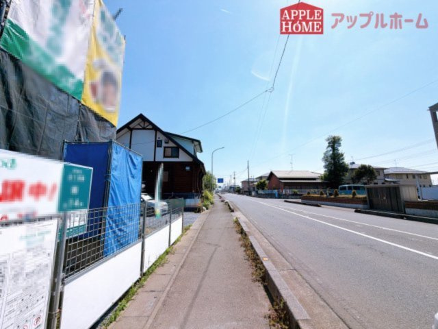 [新築住宅] 深谷市岡 第14期 全1棟の前面道路含む現地写真