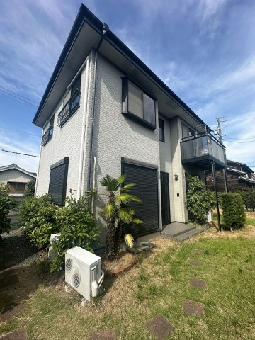 牟呂公文町18番1貸家の庭