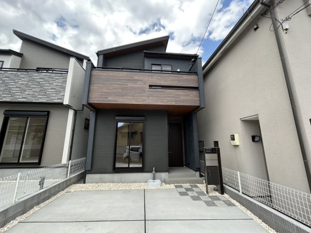 下阪本2丁目2号棟　新築戸建の外観