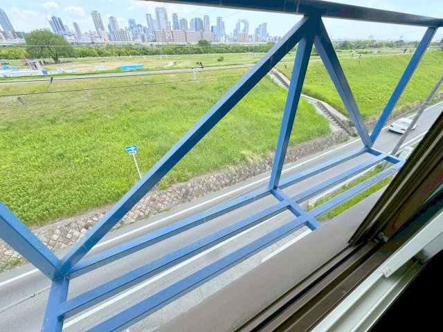 リヴィエール淀のバルコニー