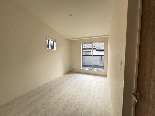 雄琴5丁目14号棟 新築戸建の洋室