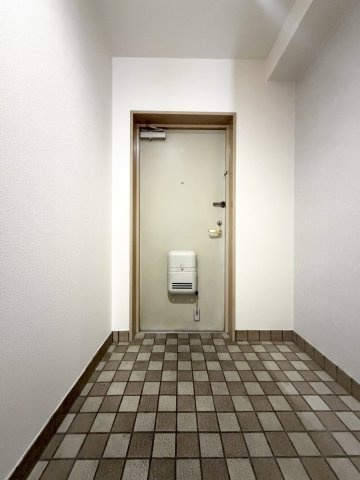 カワデンセントリックハイツの玄関