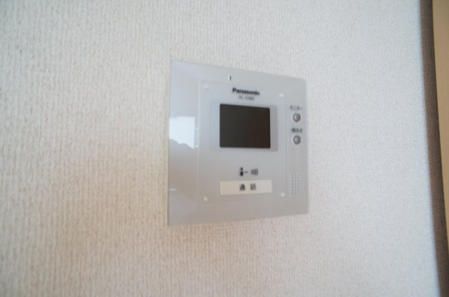 【セキュリティ】 | リヴェール三田 | モニタ付インターホンもございます