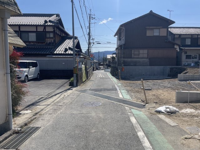 南志賀2丁目2号棟 新築戸建の前面道路含む現地写真
