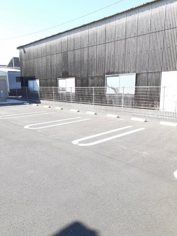 ベル　フォレスト　Ⅰの駐車場