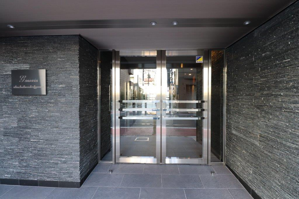 GENOVIA新御徒町skygardenのエントランス