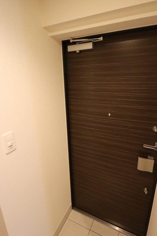 GENOVIA新御徒町skygardenの玄関