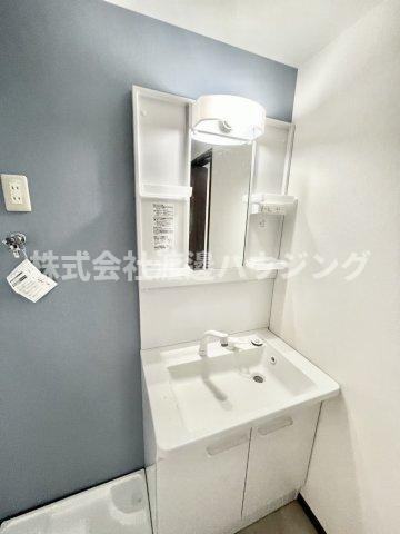 鴫野西1丁目貸家の洗面所