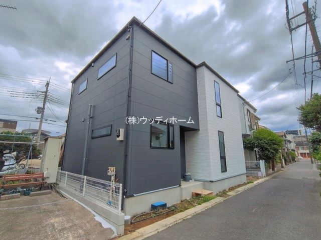 越谷市袋山　新築一戸建ての外観