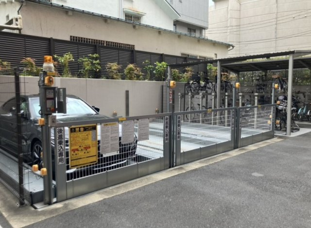 シェフルール文京茗荷谷の駐車場
