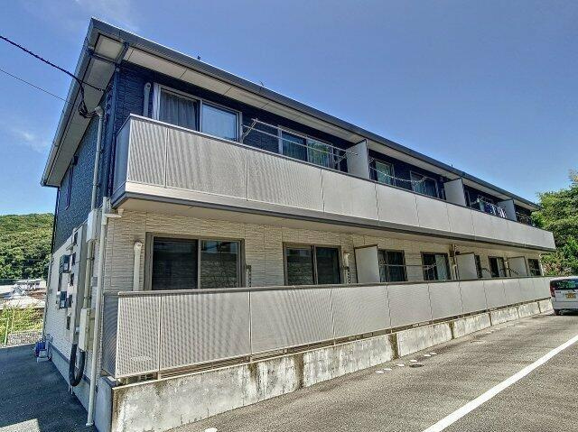 シャーメゾン朝倉　Ａ棟の外観|現況が相違する場合は現況を優… 