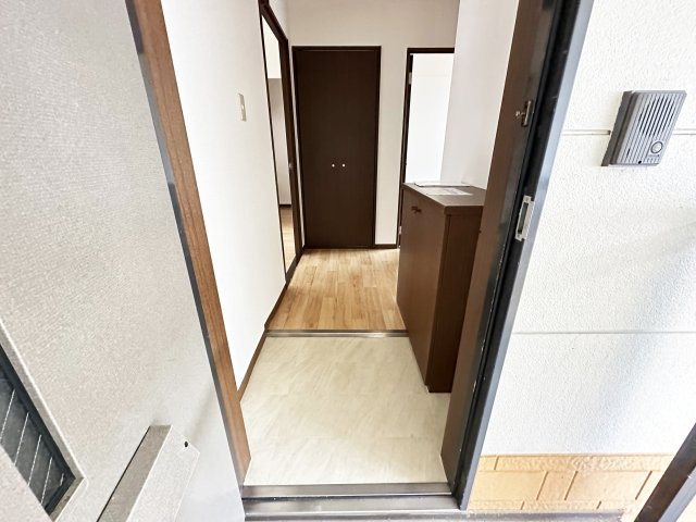 フォブール深田の玄関