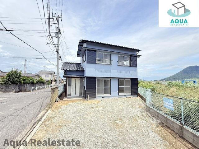 丸亀市川西町北　リノベ住宅の駐車場|カースペースがあります