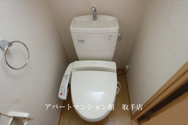 レオパレスルーチェ4のトイレ